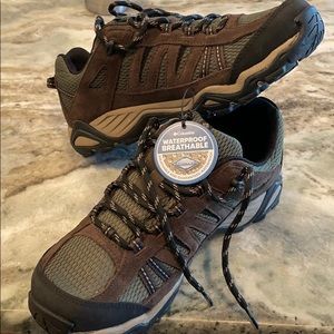 Columbia Men’s hiking boots